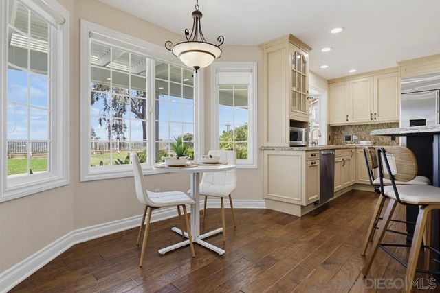 12272 Rue Cheaumont, San Diego, CA 92131