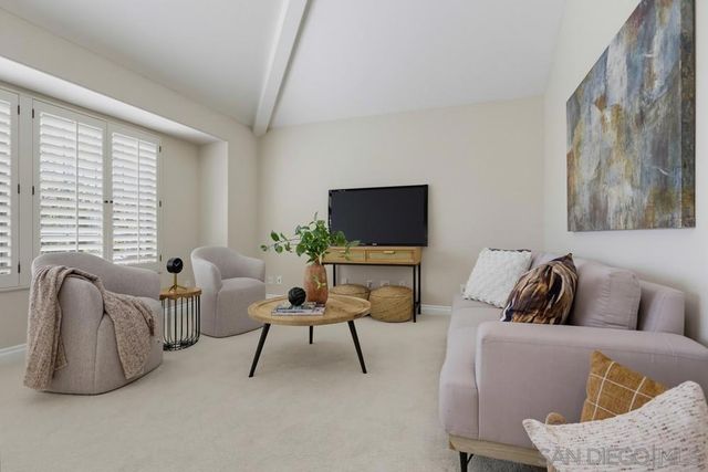 12272 Rue Cheaumont, San Diego, CA 92131