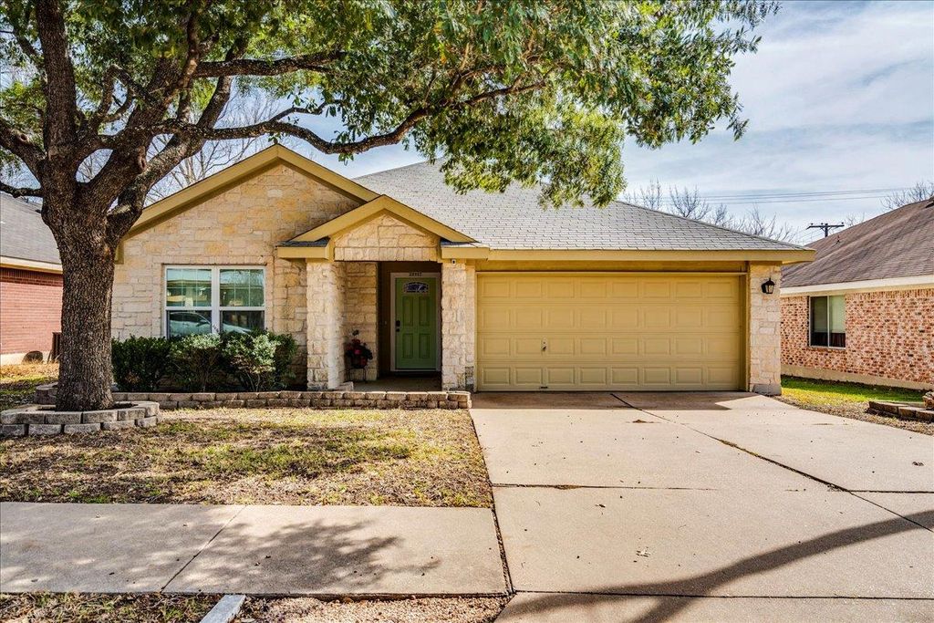 20907 S Gelding LN, Pflugerville, TX 78660