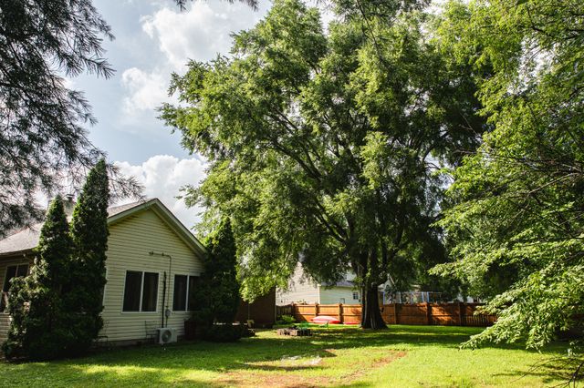 2014 Saddlebrook Dr, Murfreesboro, TN 37129
