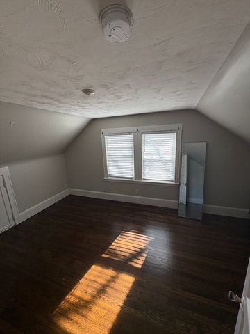 24 Warren Ave 1, Milton, MA 02176