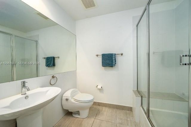3250 Grand Ave 302, Miami, FL 33133