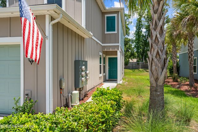 237 ARALIA Lane, Jacksonville, FL 32216