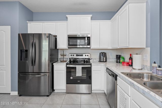 237 ARALIA Lane, Jacksonville, FL 32216