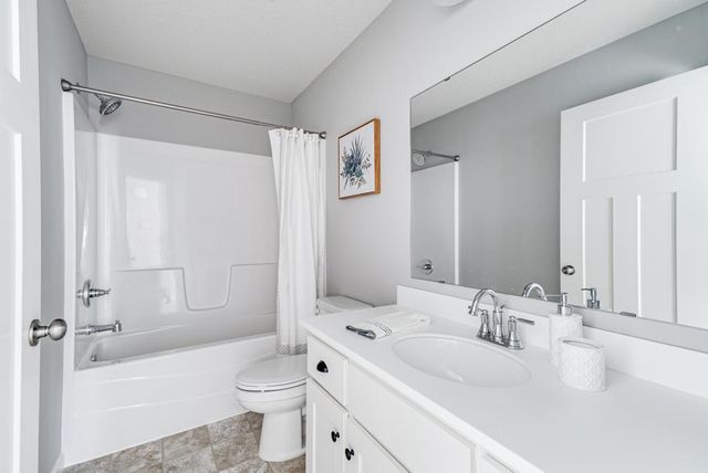 347 Roberts Avenue NW, Delano, MN 55328