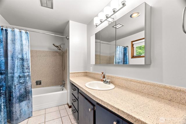 6206 Shady Lane SE, Lacey, WA 98503