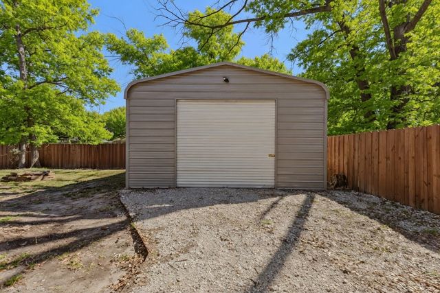 608 N Catherine Street, Terrell, TX 75160