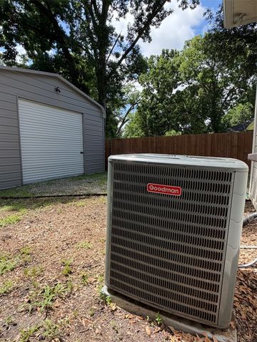 608 N Catherine Street, Terrell, TX 75160