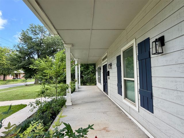 608 N Catherine Street, Terrell, TX 75160