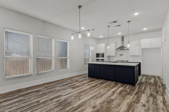 608 N Catherine Street, Terrell, TX 75160