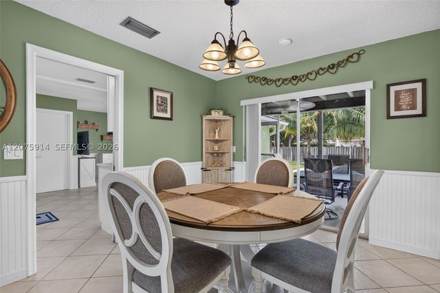 10320 NW 42nd Dr, Coral Springs, FL 33065