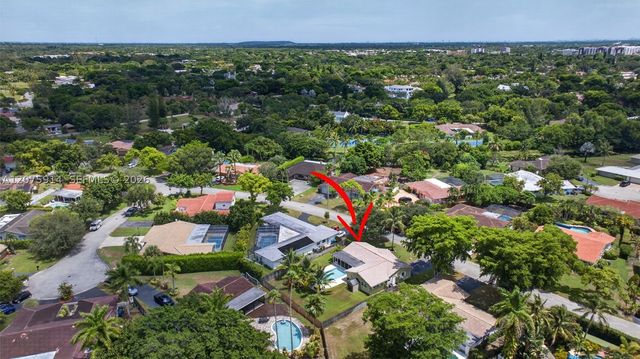 10320 NW 42nd Dr, Coral Springs, FL 33065