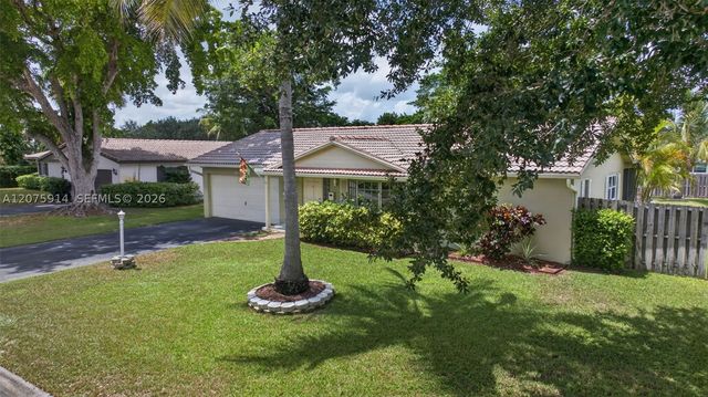 10320 NW 42nd Dr, Coral Springs, FL 33065