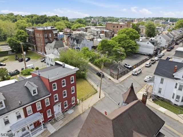 60 Brainard St, Phillipsburg Town, NJ 08865