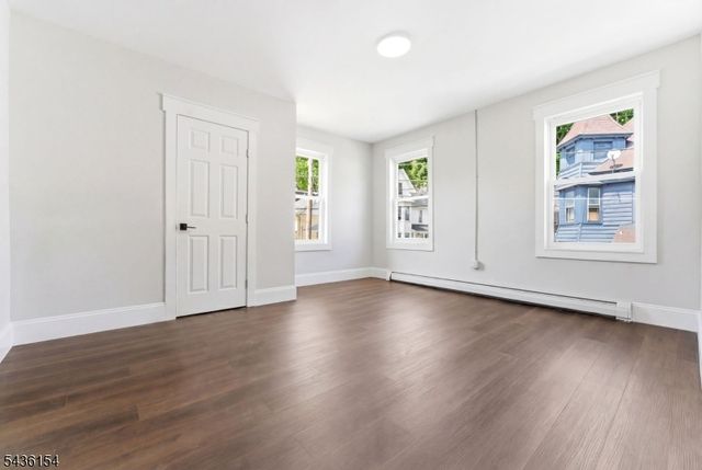 60 Brainard St, Phillipsburg Town, NJ 08865