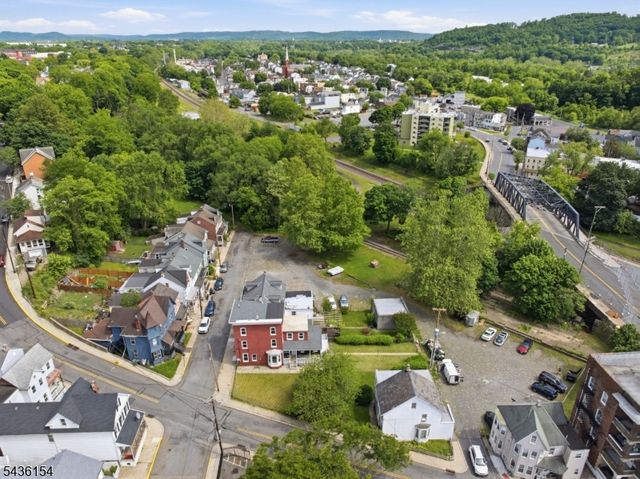 60 Brainard St, Phillipsburg Town, NJ 08865