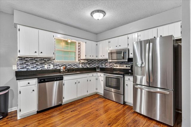 1431 N Winer Drive, Soddy Daisy, TN 37379