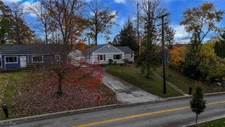 224 North Street, Chagrin Falls, OH 44022