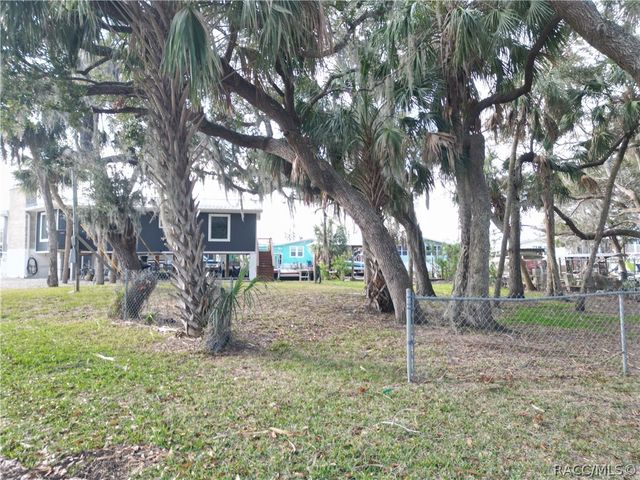 5630 S Garcia Road, Homosassa, FL 34448