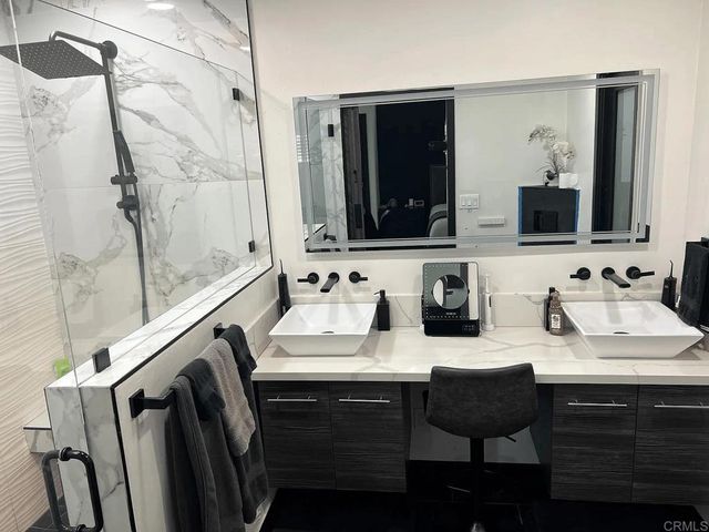823 Gwen Street, San Diego, CA 92114