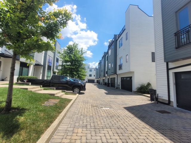 1213 10th Ave N Unit 8, Nashville, TN 37208