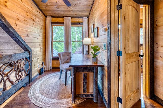 74 Hickory Hollow, Mineral Bluff, GA 30559