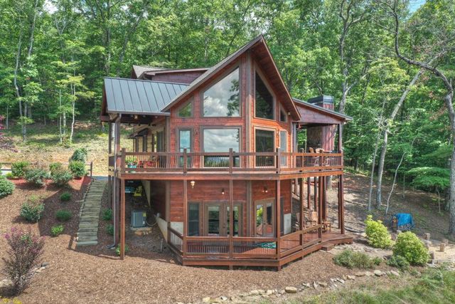 74 Hickory Hollow, Mineral Bluff, GA 30559
