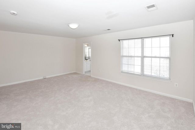 2457 ROLLING PLAINS DR, Herndon, VA 20171