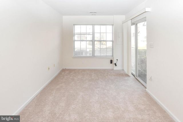 2457 ROLLING PLAINS DR, Herndon, VA 20171