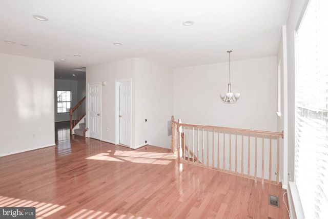 2457 ROLLING PLAINS DR, Herndon, VA 20171