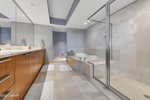 241 Riverside Dr Unit 204, Holly Hill, FL 32117