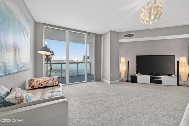 241 Riverside Dr Unit 204, Holly Hill, FL 32117