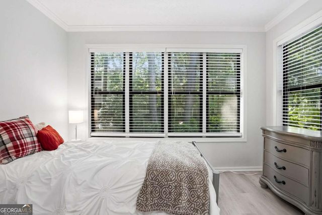 709 Summit North Drive NE 709, Atlanta, GA 30324