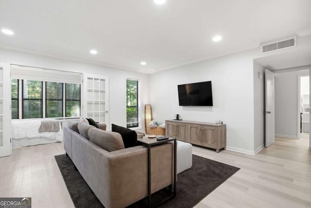 709 Summit North Drive NE 709, Atlanta, GA 30324
