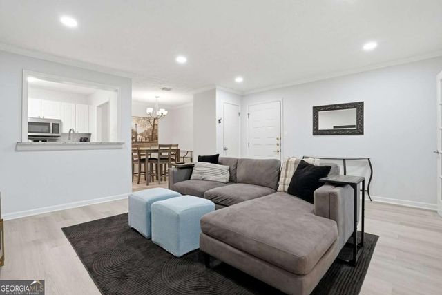 709 Summit North Drive NE 709, Atlanta, GA 30324