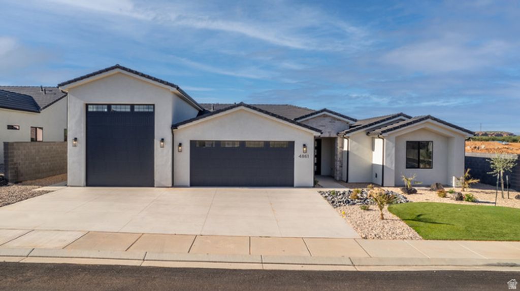 4861 W 2020 S, Hurricane, UT 84737