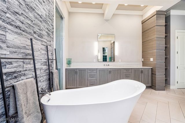 17262 Hidden Estates CIR, Fort Myers, FL 33908