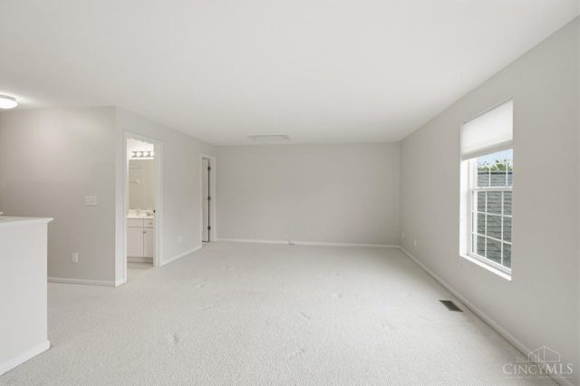 4156 Lakeknoll Drive, Mason, OH 45040