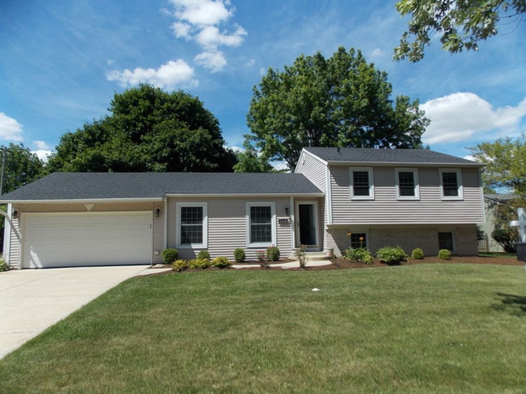 209 Cedarbrook Road, Naperville, IL 60565