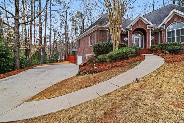 30 Couples Court, Newnan, GA 30265
