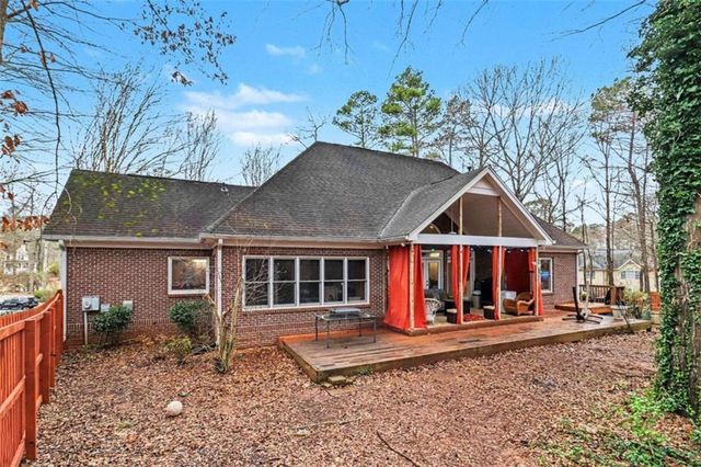 30 Couples Court, Newnan, GA 30265