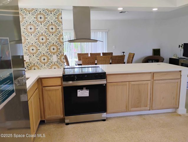 2050 Port Malabar Boulevard NE, Palm Bay, FL 32905