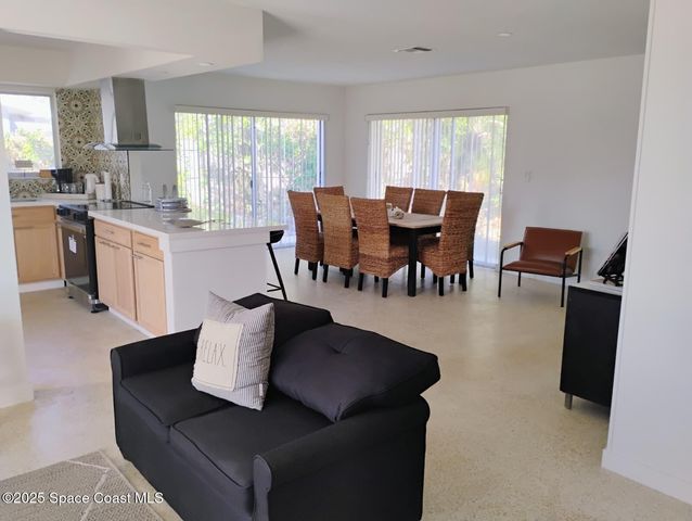 2050 Port Malabar Boulevard NE, Palm Bay, FL 32905