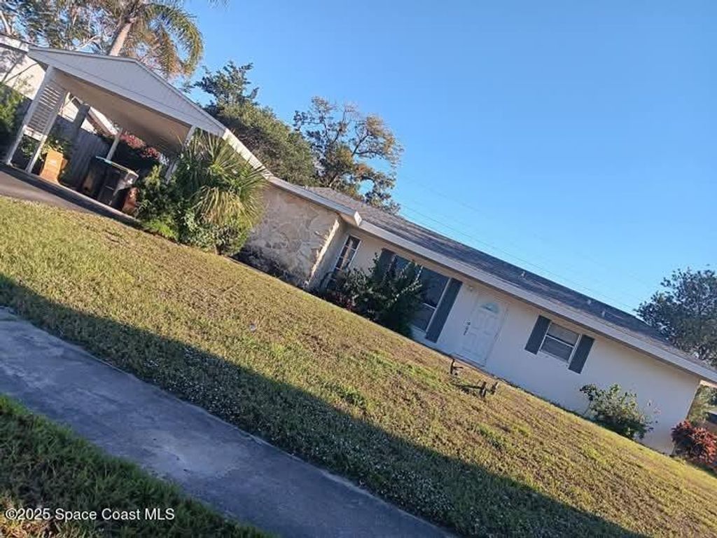 2050 Port Malabar Boulevard NE, Palm Bay, FL 32905