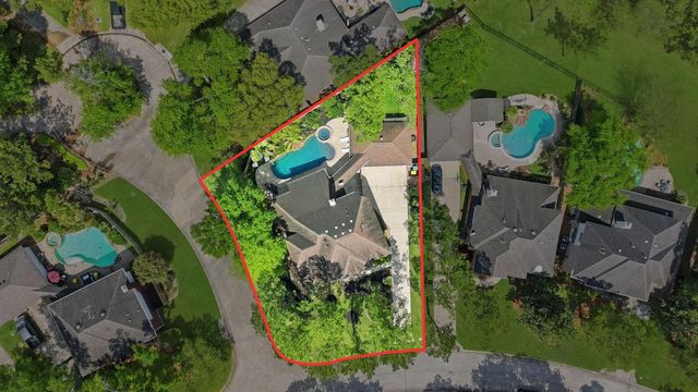 68 E Sandalbranch Circle, The Woodlands, TX 77382