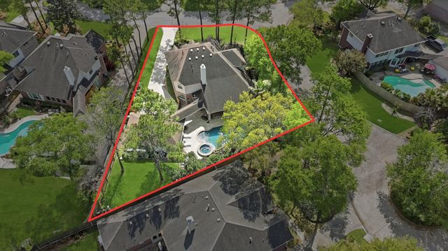 68 E Sandalbranch Circle, The Woodlands, TX 77382