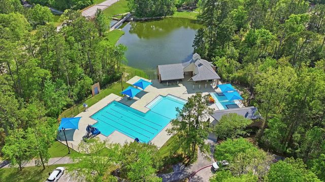 68 E Sandalbranch Circle, The Woodlands, TX 77382