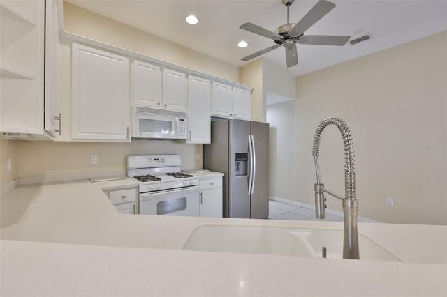 2119 GRANTHAM GREENS DRIVE, Sun City Center, FL 33573