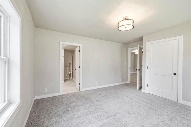 600 ROYALTON STREET, Waupaca, WI 54981