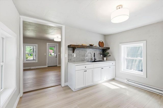 600 ROYALTON STREET, Waupaca, WI 54981